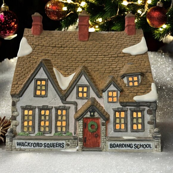 Dept 56 Wackford Squeers Boarding School Dickens Village Lighted Building - 1988 - Picture 1 of 11